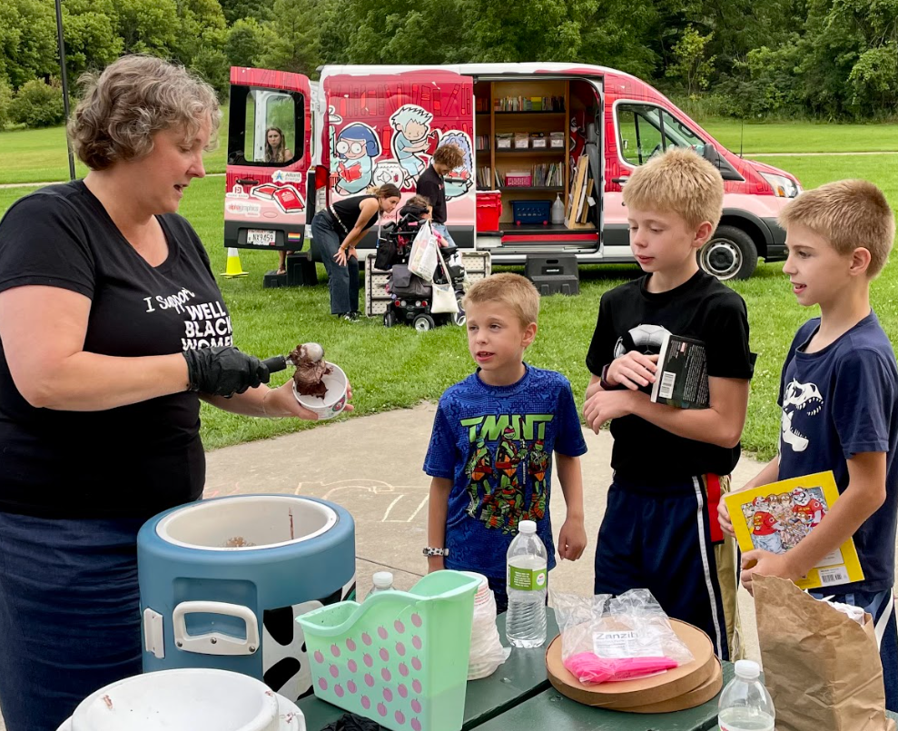 Mayor Rhodes-Conway scoops ice cream at Parks Alive event