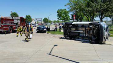 3-car crash Packers & N 6th