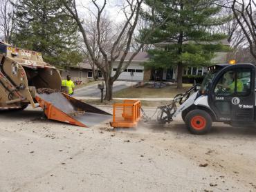 Final round of springtime yard waste collection will begin on Monday, May 6.