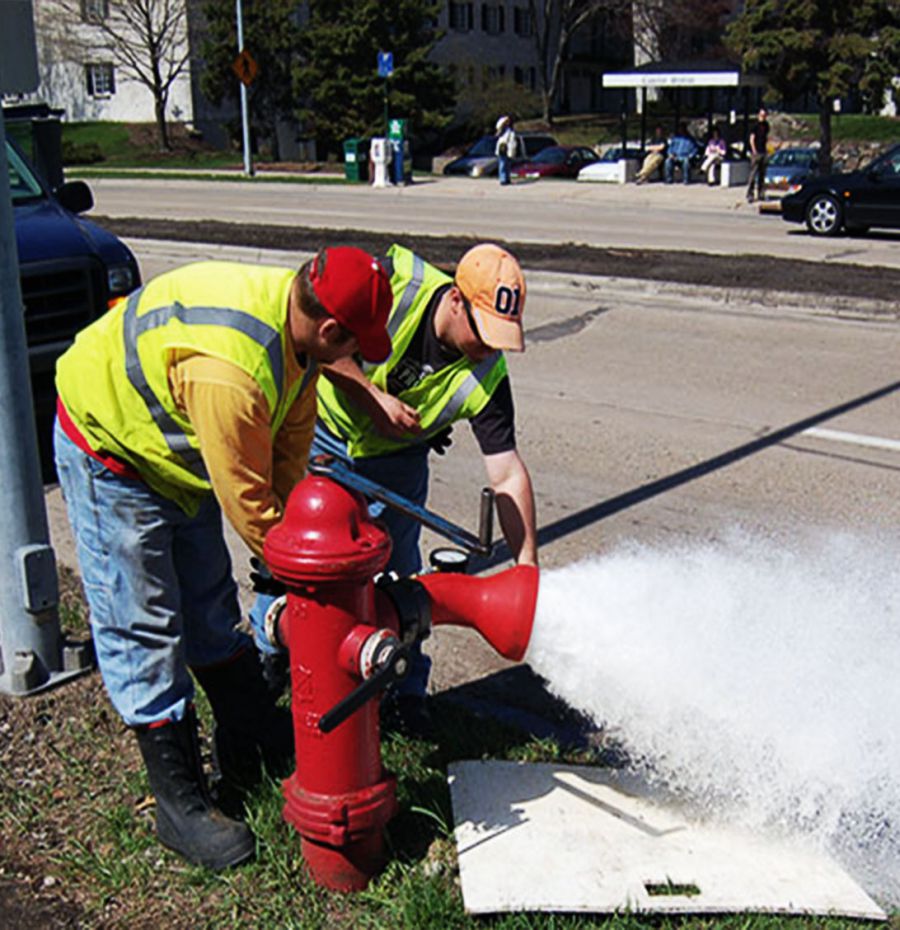 Flushing fire hydrant