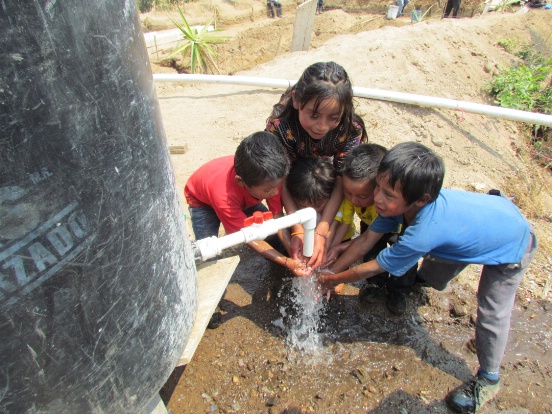 children in Guatemala get running water